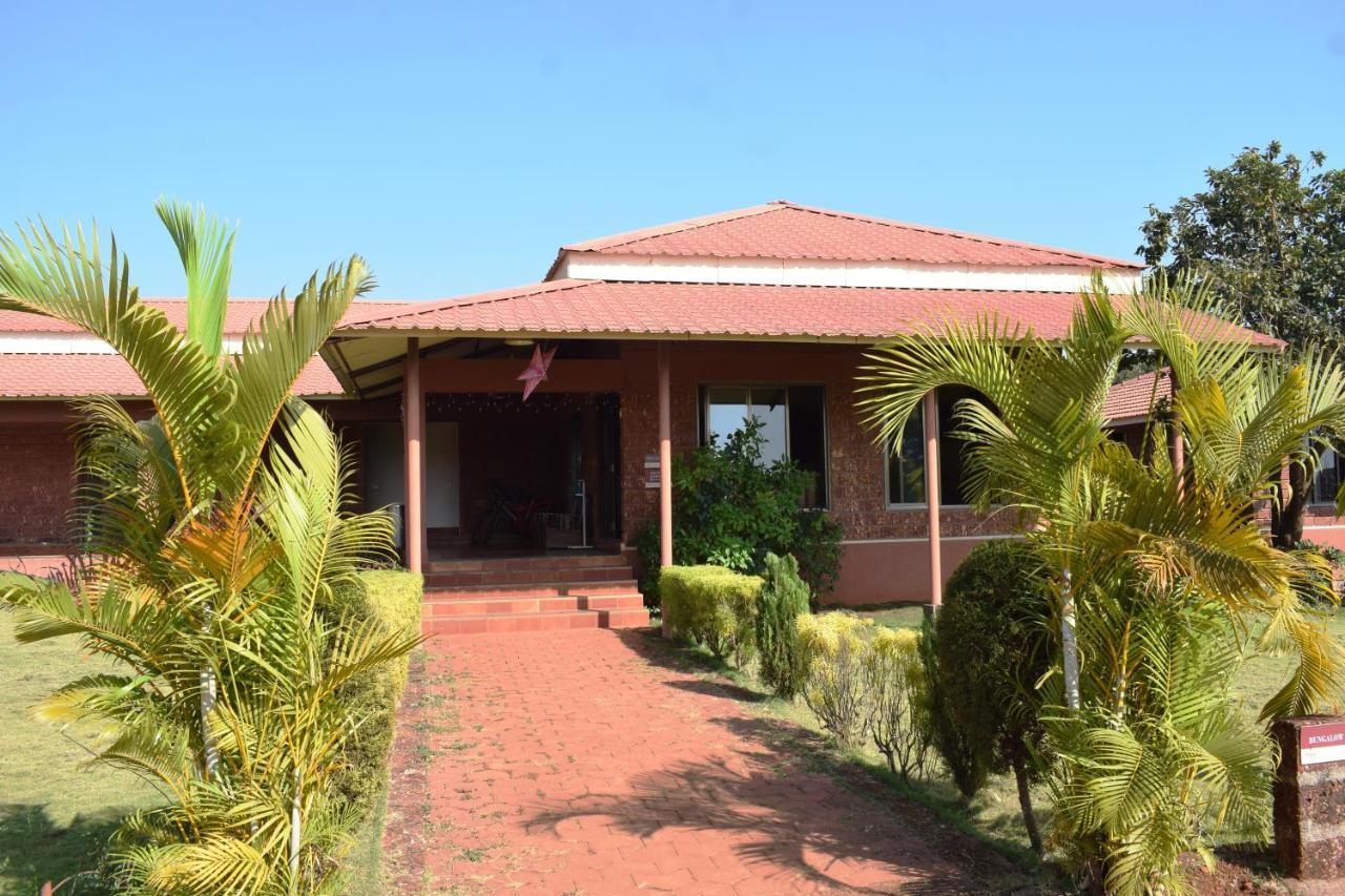 Regenta Resort Mango Village Guhagar Kudān Exterior photo