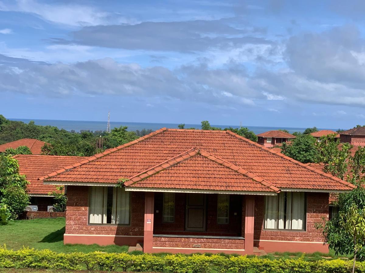 Regenta Resort Mango Village Guhagar Kudān Exterior photo